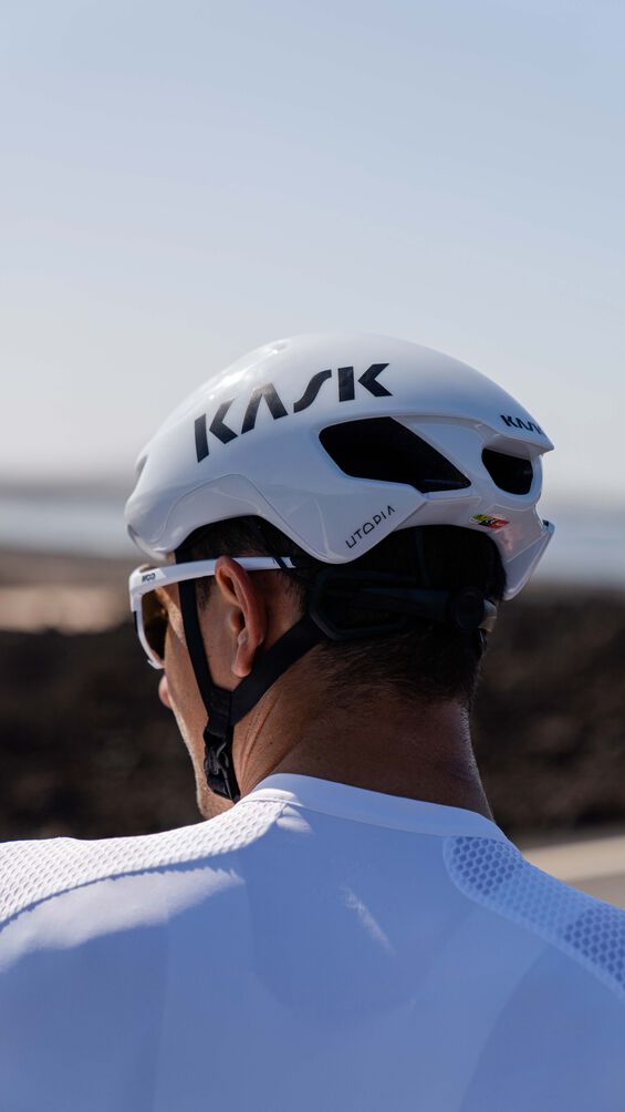 KASK UTOPIA Y HELMET