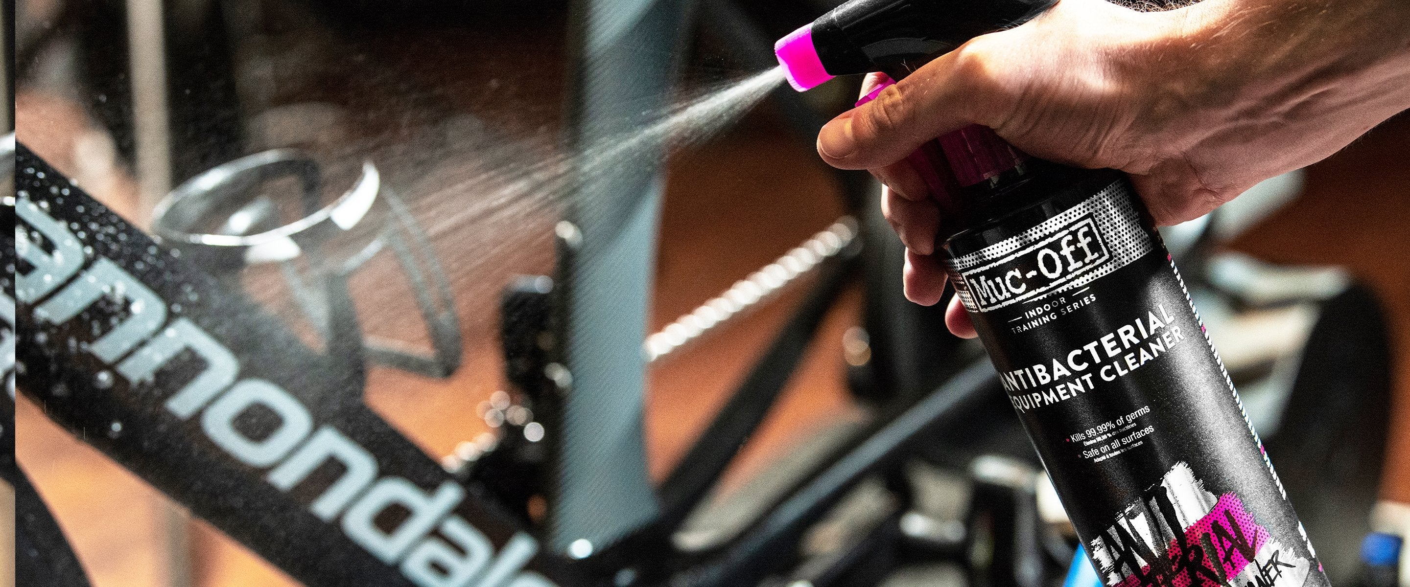 MUC-OFF INDOOR TRAINING KIT