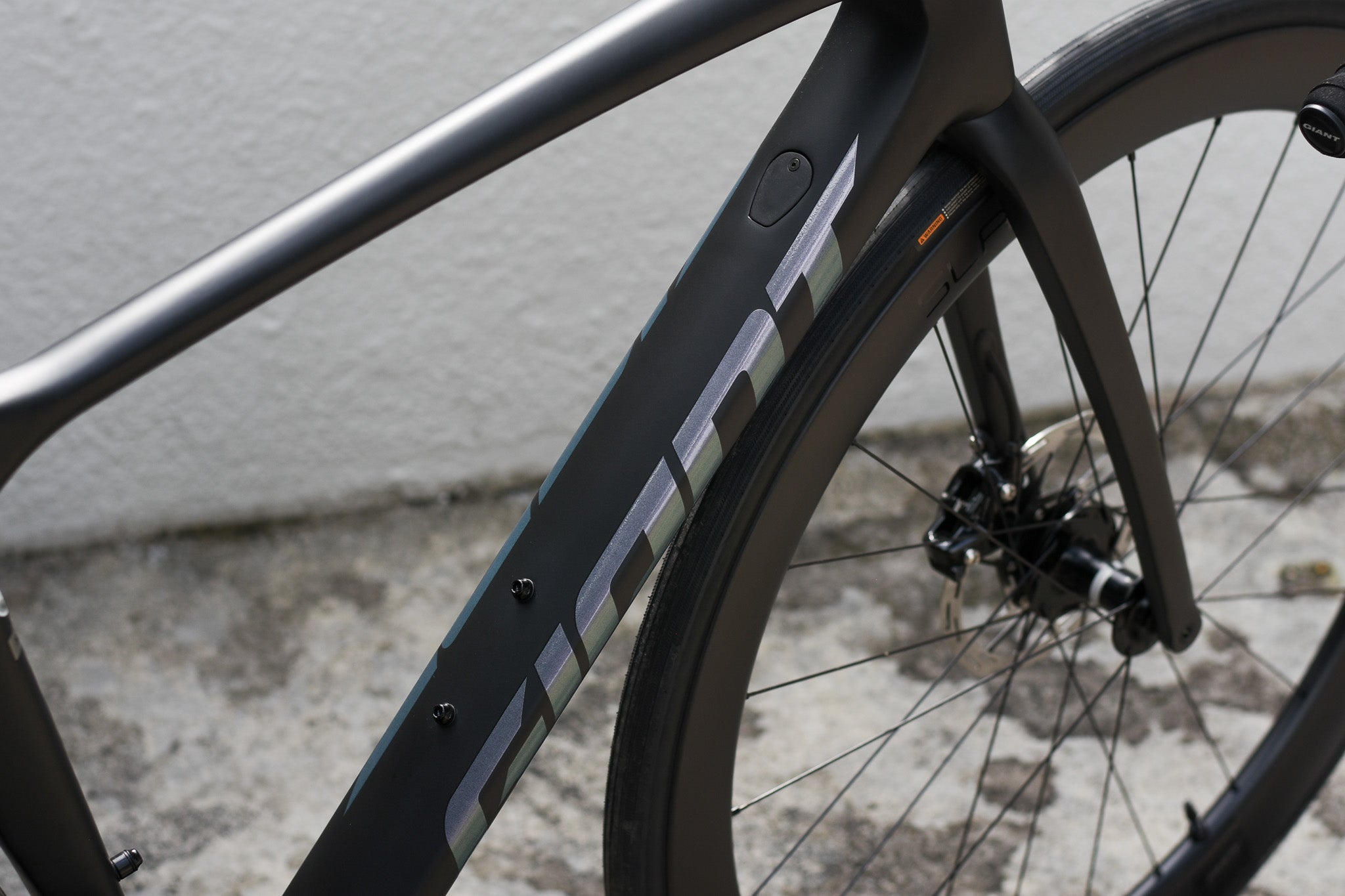 GIANT TCR ADVANCED PRO DISC (SRAM RIVAL AXS, SLR 2 50)